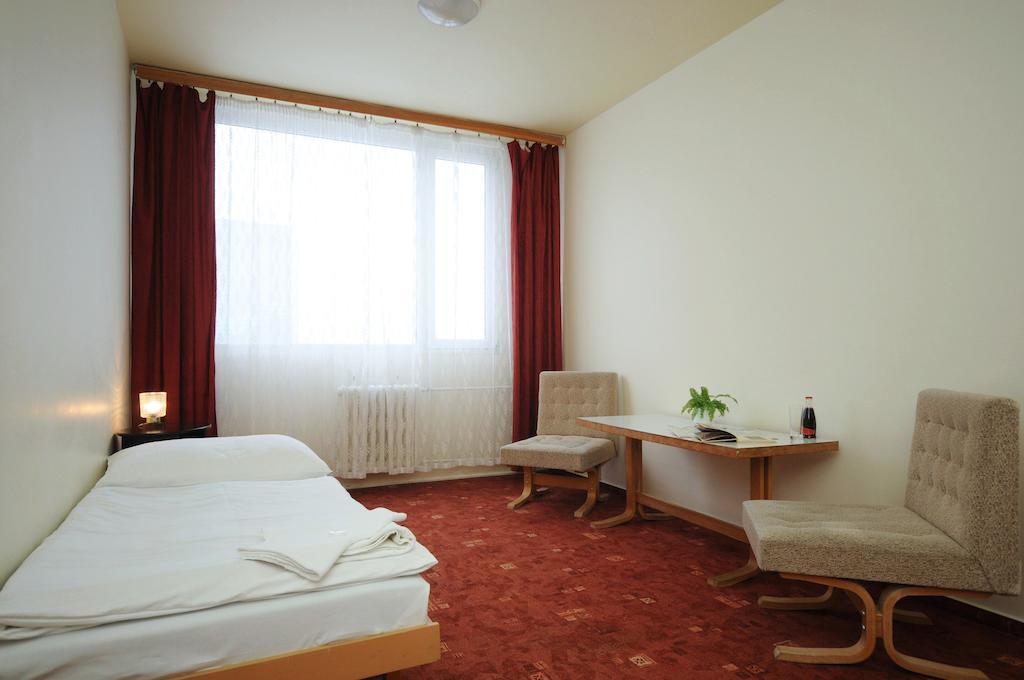 Easy Star Praga
