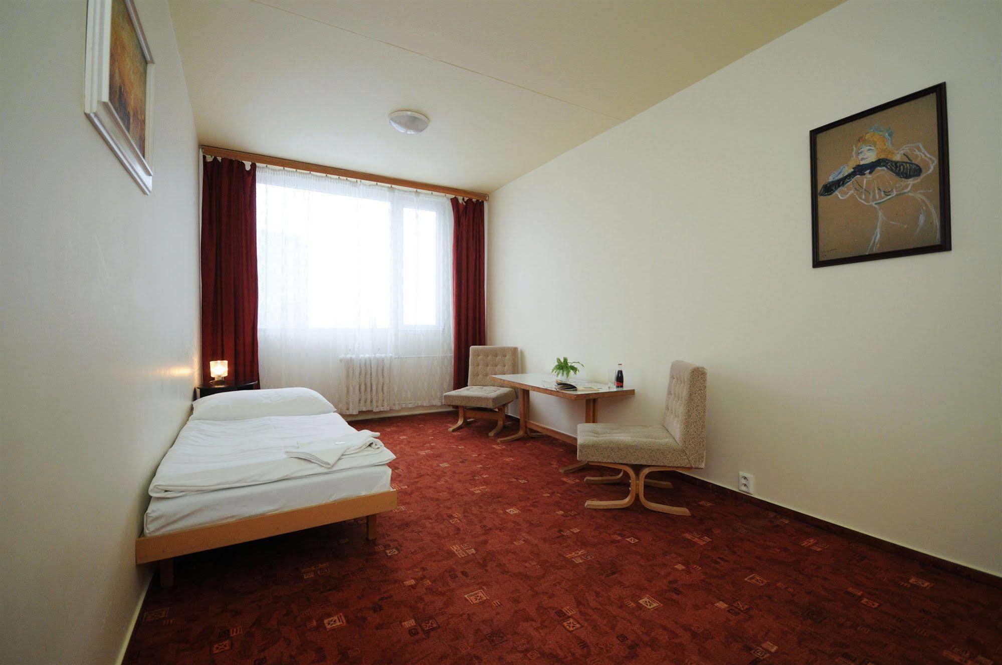 Easy Star 2* Praga